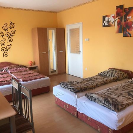 Апартаменты Apartman Sas 6 Хайдусобосло Экстерьер фото